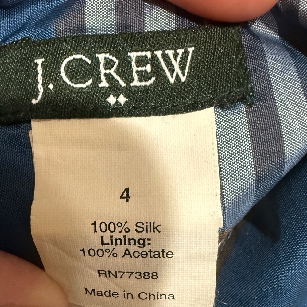 VTG J. Crew Plaid Blue and White Women's 100% Silk Skirt
Academia Y2K Vintage - Picture 4 of 6